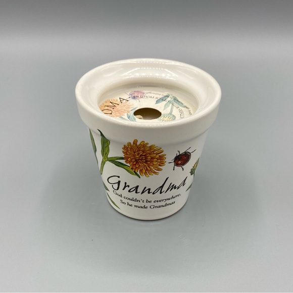 New History & Heraldry Stoneware Grandma Candle Floral Bugs Home Office Decor - Picture 6 of 8